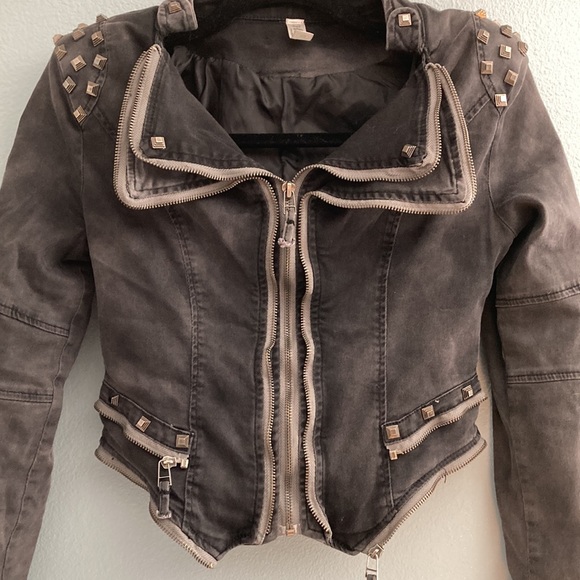 SOLD - Picture 7 of 10